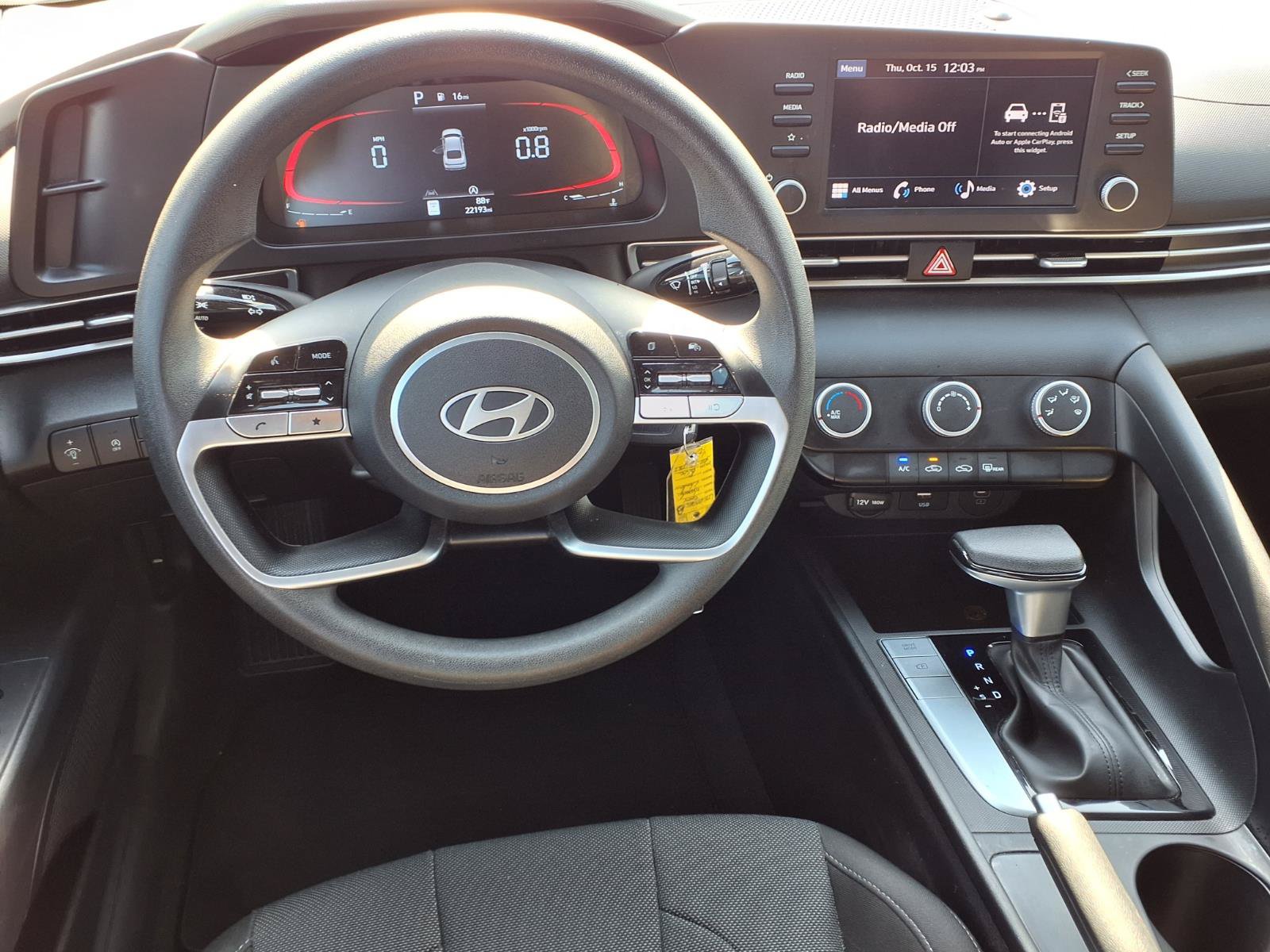 Certified 2024 Hyundai Elantra SE FWD image 13