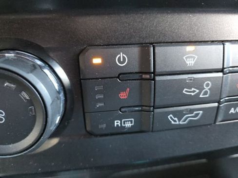 Used 2018 Ford F150 XLT w/ Equipment Group 302A Luxury image 7