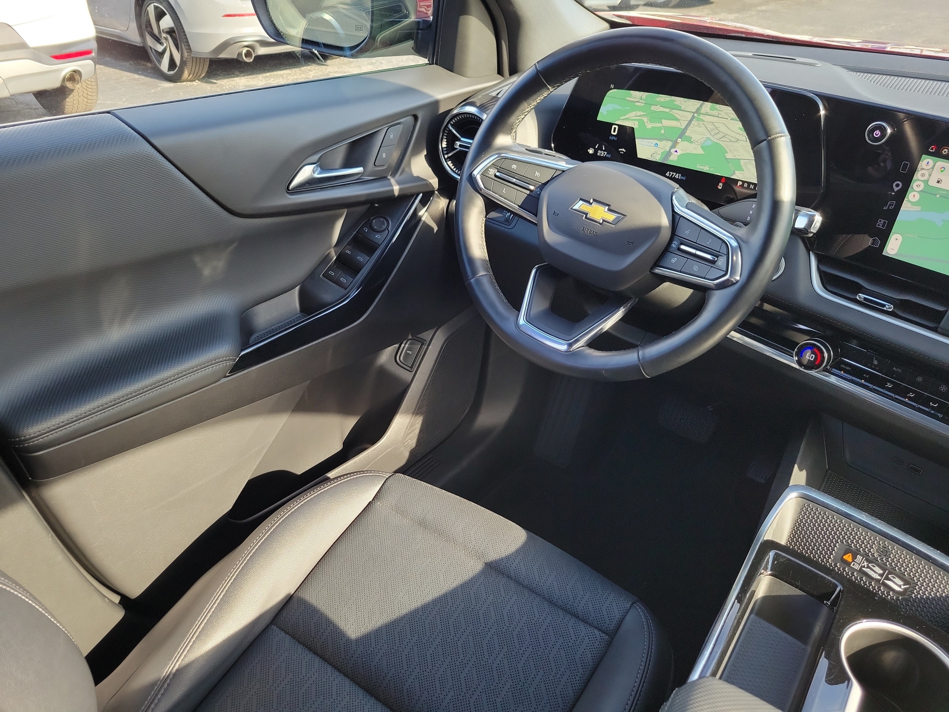 Used 2025 Chevrolet Equinox LT w/ Convenience Package II FWD image 26