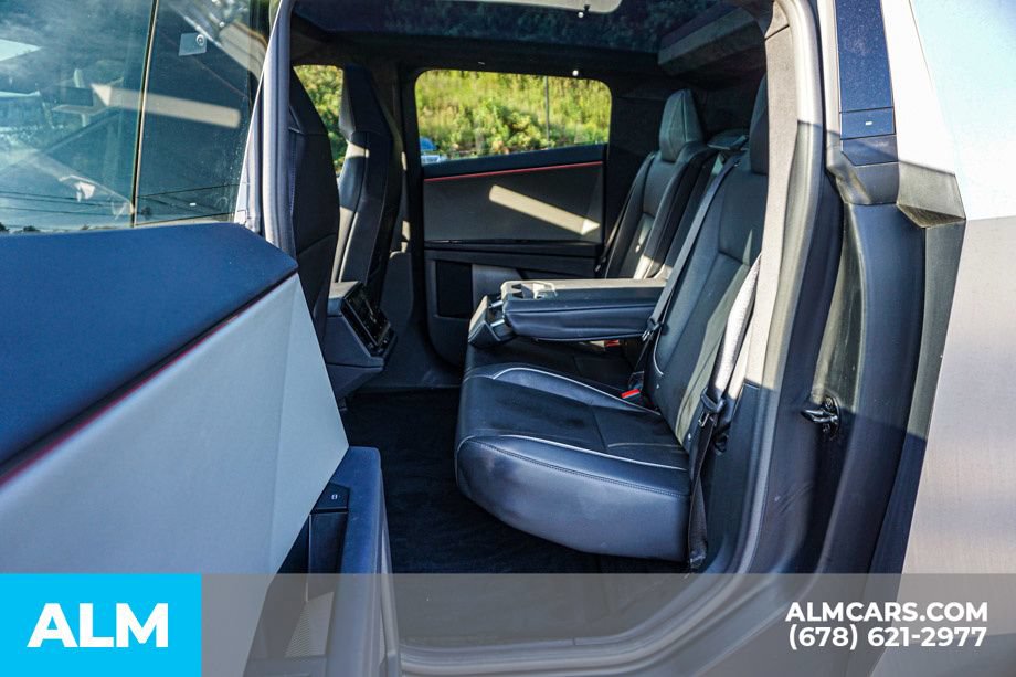 Used 2024 Tesla Cybertruck AWD Crew Cab image 22