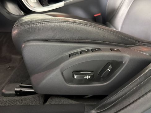 Used 2016 Volvo S60 T5 Premier w/ Convenience Package FWD image 11