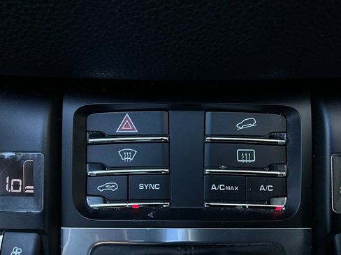 Used 2017 Porsche Macan S image 32