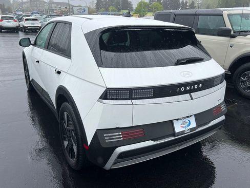 Used 2025 Hyundai Ioniq 5 SE AWD/4WD image 8