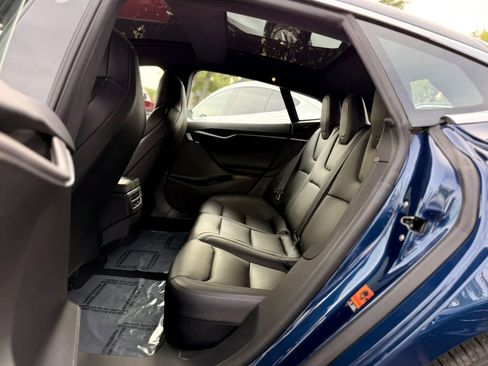 Used 2018 Tesla Model S 100D image 20