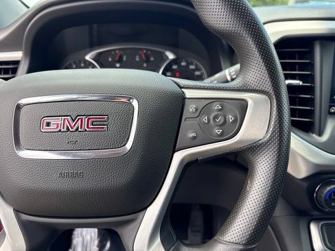 Used 2021 GMC Acadia SLE FWD image 31