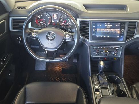 Used 2020 Volkswagen Atlas SE w/ Panoramic Sunroof Package FWD image 29