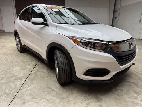 Used 2022 Honda HR-V LX image 8