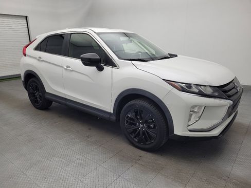 Used 2018 Mitsubishi Eclipse Cross LE image 11