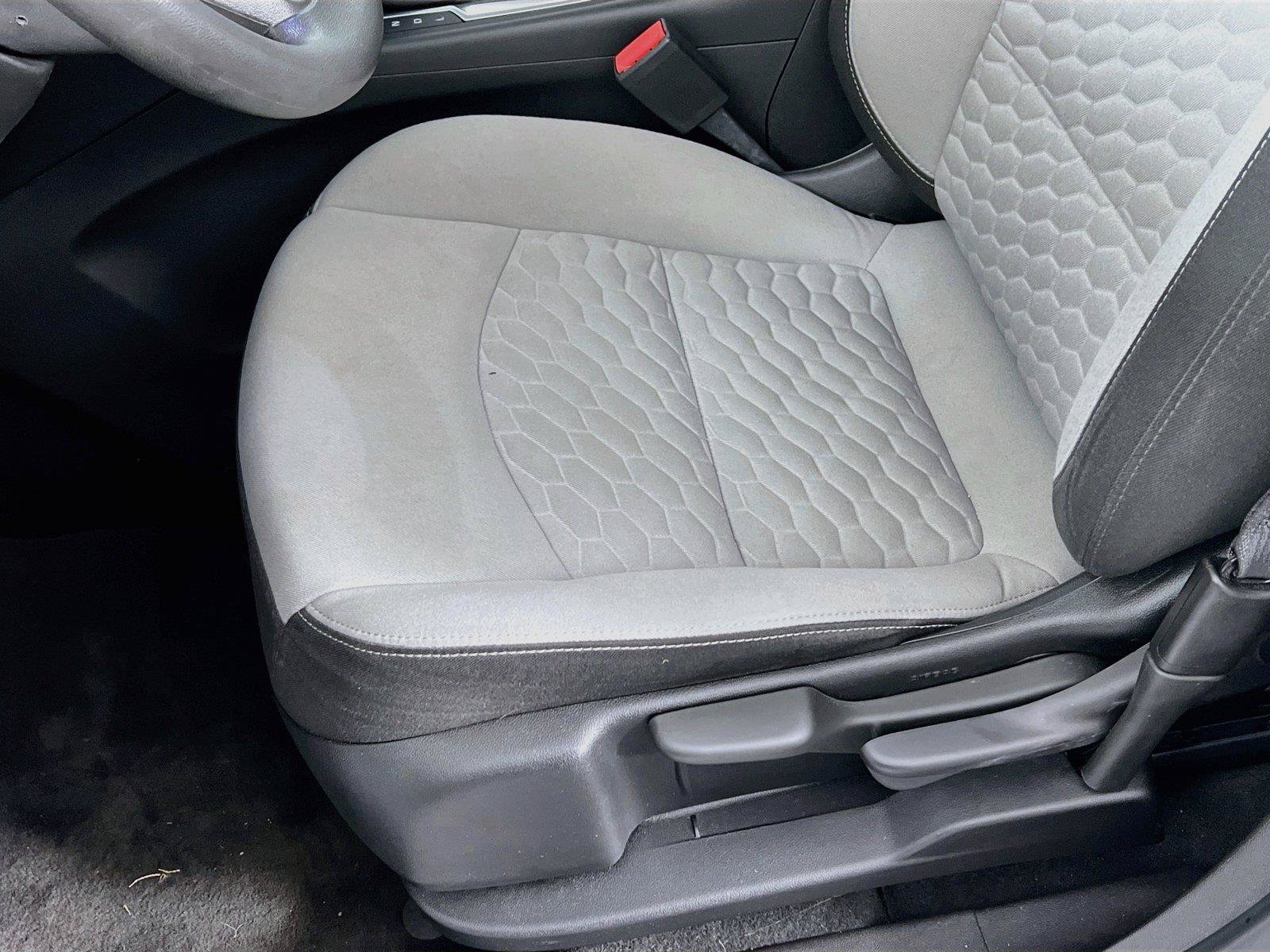 Used 2018 Chevrolet Equinox LS FWD image 21