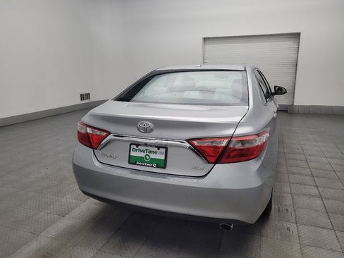 Used 2017 Toyota Camry XLE FWD image 7