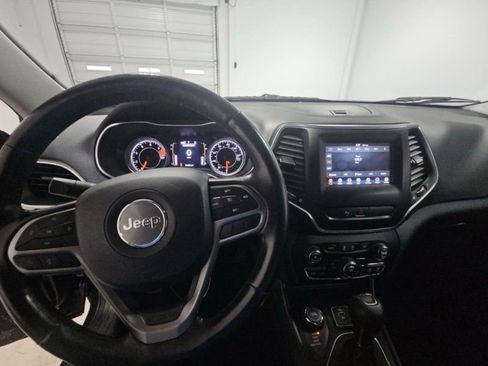 Used 2020 Jeep Cherokee Latitude Plus w/ Cold Weather Group AWD/4WD image 10