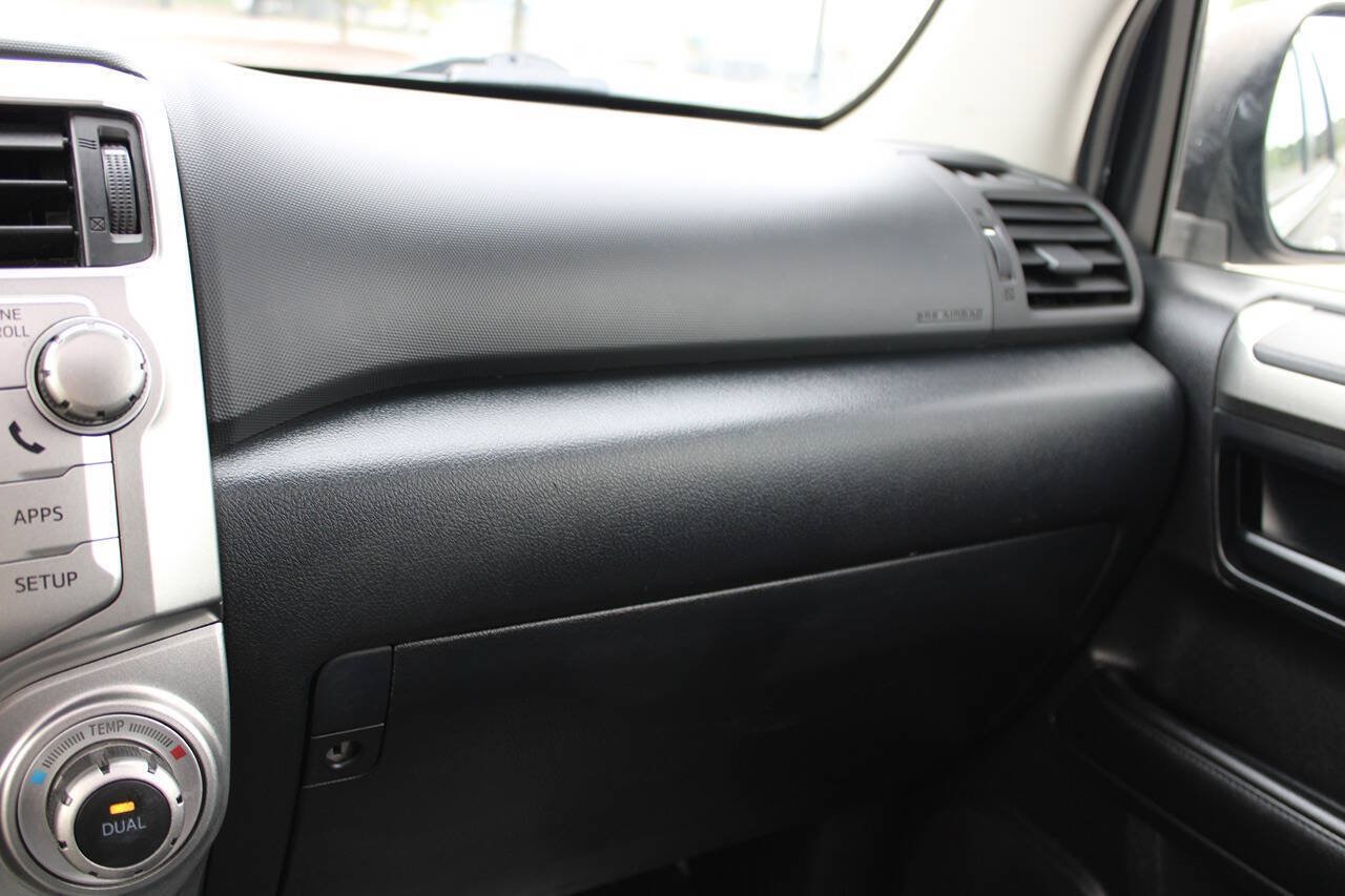 Used 2013 Toyota 4Runner Limited AWD/4WD image 35