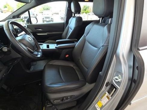Used 2024 Toyota Sienna XSE w/ XSE Plus Package AWD/4WD image 12