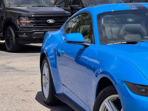 Used 2026 Ford Mustang Premium RWD image 5