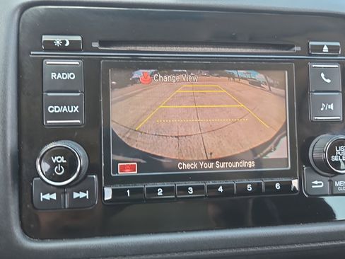 Used 2017 Honda HR-V LX image 30