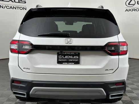 Used 2025 Honda Pilot Elite image 8