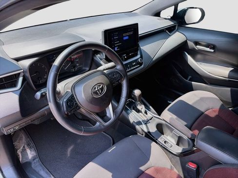 Used 2024 Toyota Corolla SE w/ SE Premium Package FWD image 9