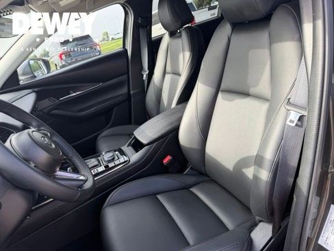 Used 2025 MAZDA CX-30 AWD 2.5 S w/ Preferred Package image 11