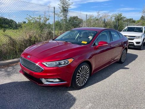 Used 2017 Ford Fusion SE w/ Fusion SE Technology Package FWD image 7