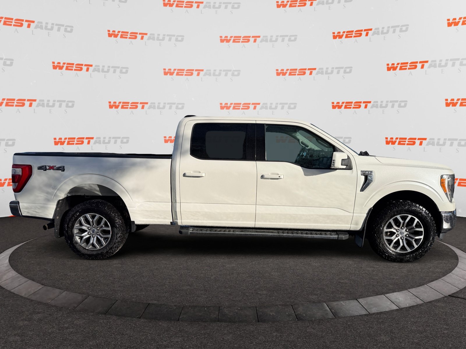 Used 2021 Ford F150 Lariat w/ Max Trailer Tow Package AWD/4WD image 6