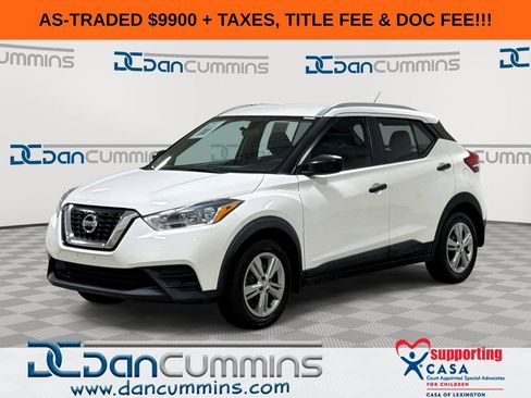 Used 2018 Nissan Kicks S FWD image 1