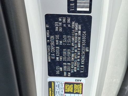 New 2026 Kia Carnival SX Prestige FWD image 22