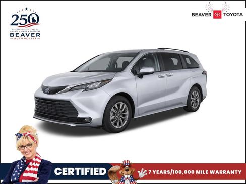 Used 2025 Toyota Sienna XLE w/ XLE Plus Package FWD image 1