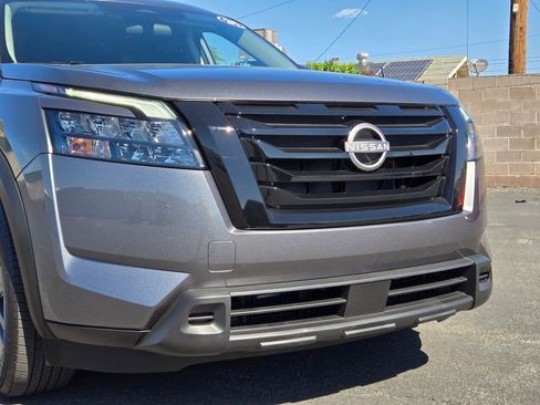 Used 2024 Nissan Pathfinder SV w/ Black Appearance Package FWD image 8