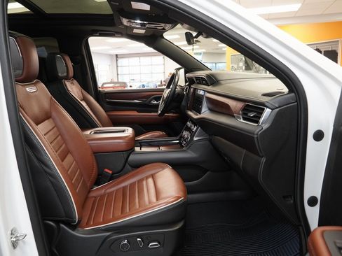 Used 2023 GMC Yukon Denali Ultimate image 40