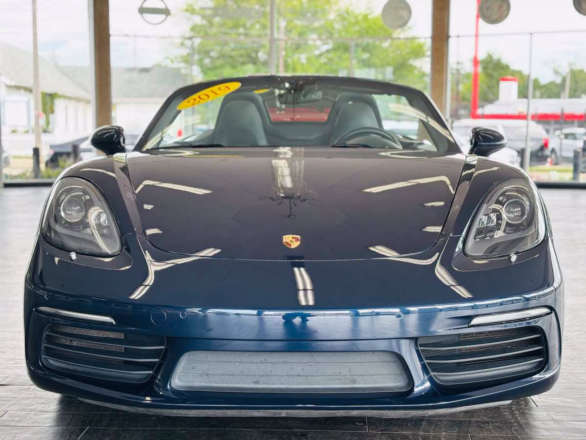 Used 2019 Porsche 718 Boxster RWD image 19