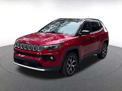 Used 2025 Jeep Compass Limited AWD/4WD image 6