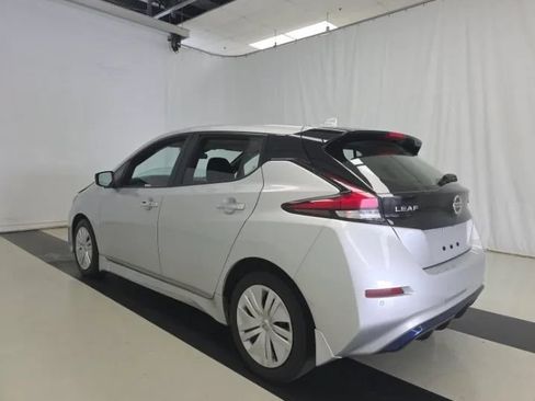 Used 2022 Nissan Leaf S FWD image 4