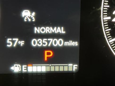 Used 2023 Honda Pilot Sport image 10