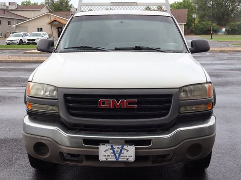 Used 2006 GMC Sierra 2500 W/T RWD image 12