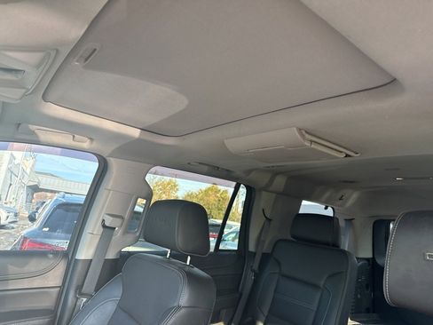 Used 2020 GMC Yukon Denali w/ Denali Ultimate Package image 15