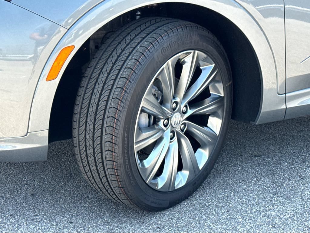 New 2026 Buick Envista Sport Touring FWD image 24
