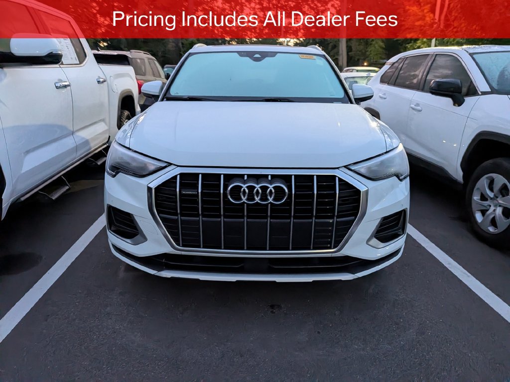 Used 2022 Audi Q3 2.0T Premium w/ Convenience Package AWD/4WD image 2