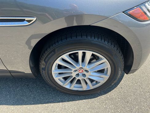 Used 2018 Jaguar F-PACE Prestige AWD/4WD image 10