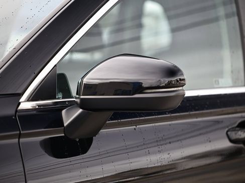 Used 2024 Honda CR-V LX image 3