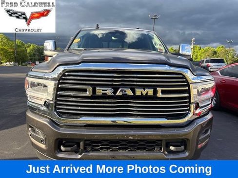 Used 2024 RAM 2500 Laramie AWD/4WD image 2
