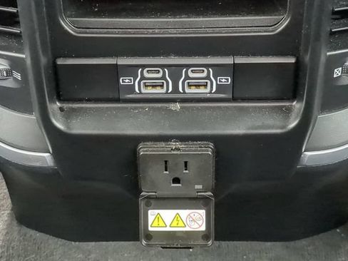 Used 2022 RAM 1500 Big Horn RWD image 16
