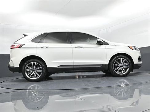 Certified 2024 Ford Edge Titanium AWD/4WD image 36