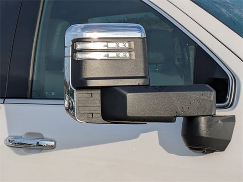 Used 2023 GMC Sierra 2500 Denali w/ Denali Ultimate Package image 12