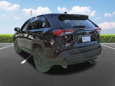 Used 2025 Toyota RAV4 LE image 6