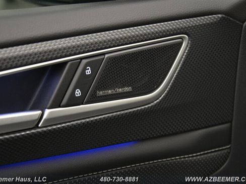 Used 2024 Volkswagen Atlas Cross Sport SEL Premium R-Line image 27