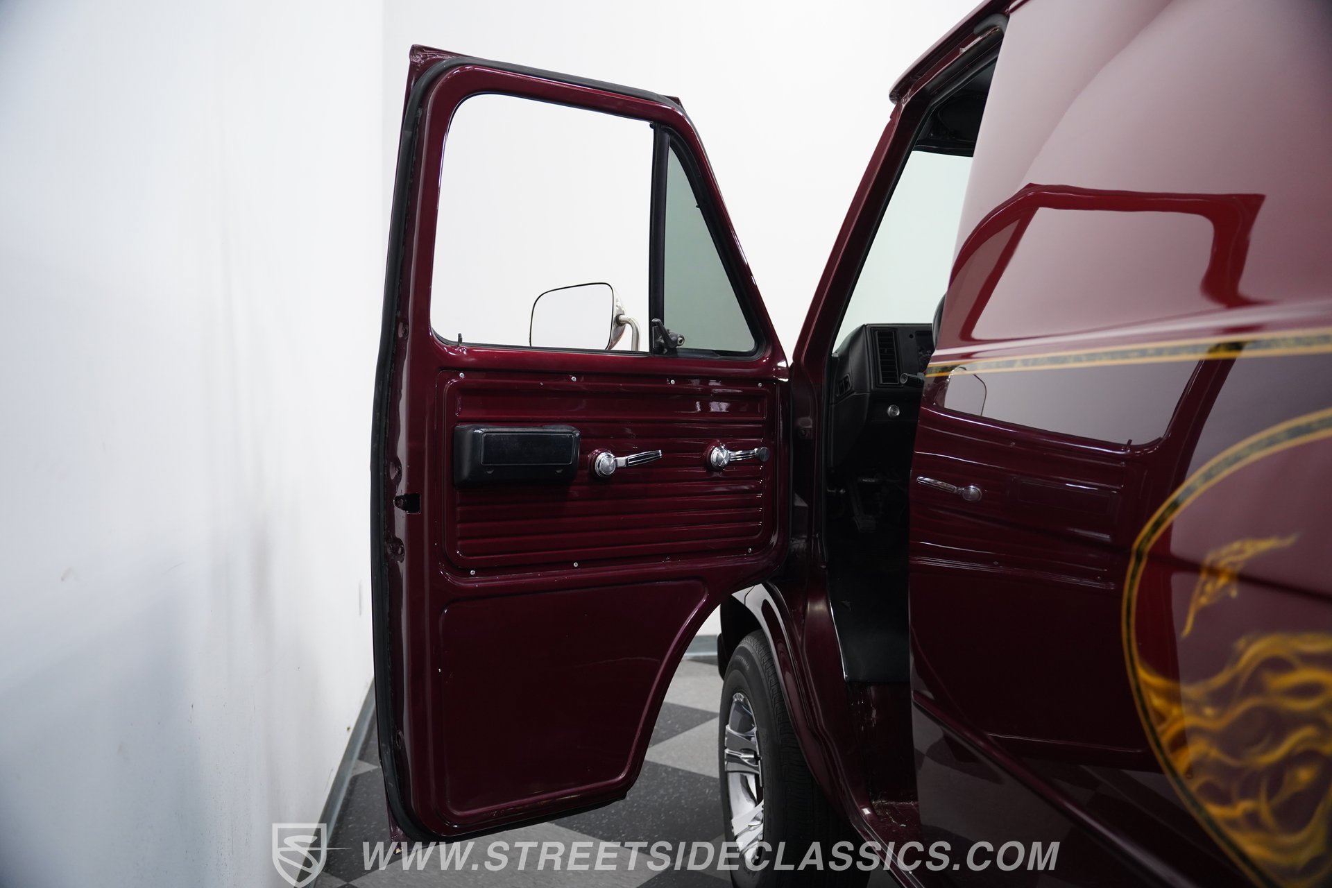 Used 1995 Chevrolet G10 RWD image 34
