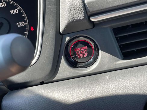 New 2025 Honda Pilot EX-L image 3