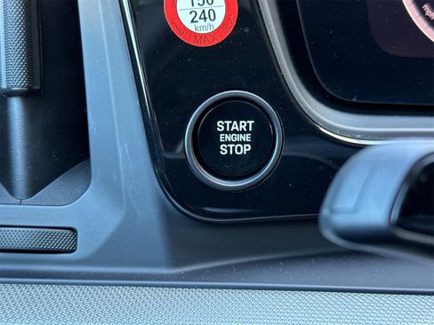 Used 2025 Porsche Cayenne image 24