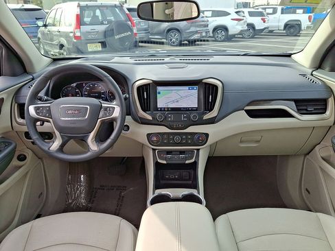 Used 2022 GMC Terrain Denali image 21