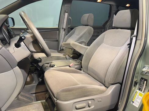 Used 2006 Toyota Sienna LE FWD image 11
